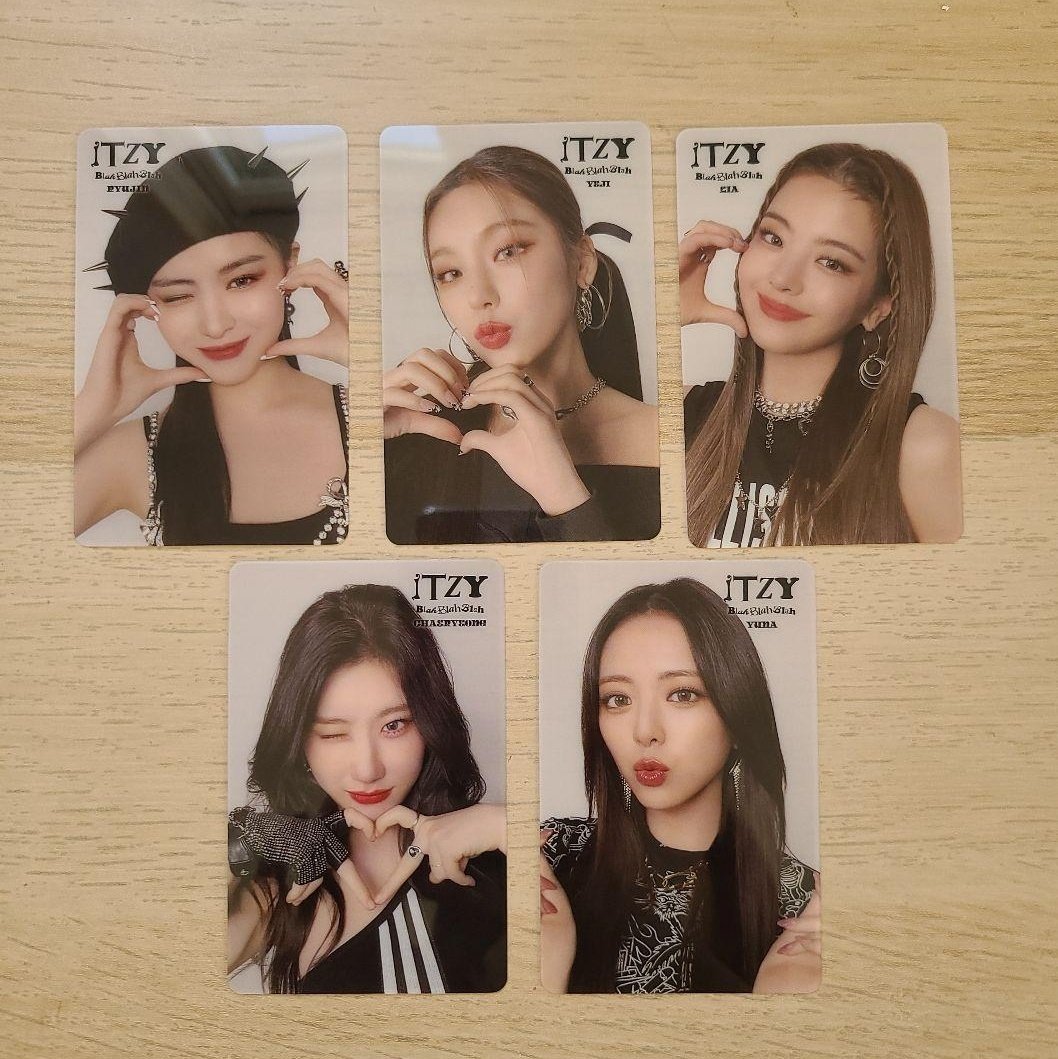 Kirisam43550206's tweet photo. wts lfb itzy ph

Japan Blah Blah Blah Tower Records Bonus Clear Photocard Pob

250 each + isf once onhand
✅ Yeji + Lia
✅✅ Chaeryeong

Payo to secure
Will open more slots if all are taken
Fast Eta
reply/dm mine + member/s to claim https://t.co/oEYSnJQEL2