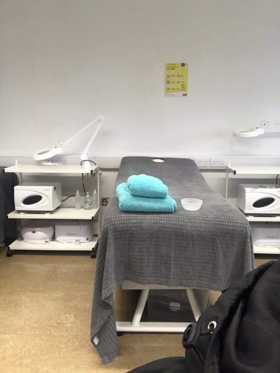 Erinputz03's tweet photo. Full body massage practical Tuesday morning can’t wait :) @TUS_Midwest @MajellaGolden #beautyspatus https://t.co/miqJbSCAOj