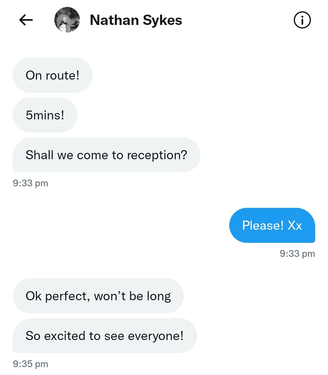 TheCougz_'s tweet photo. How it started versus how it ended 😂 Thank you so much again @NathanSykes ❤️❤️❤️ #GoldForeverBash https://t.co/zyYRYKOE0q