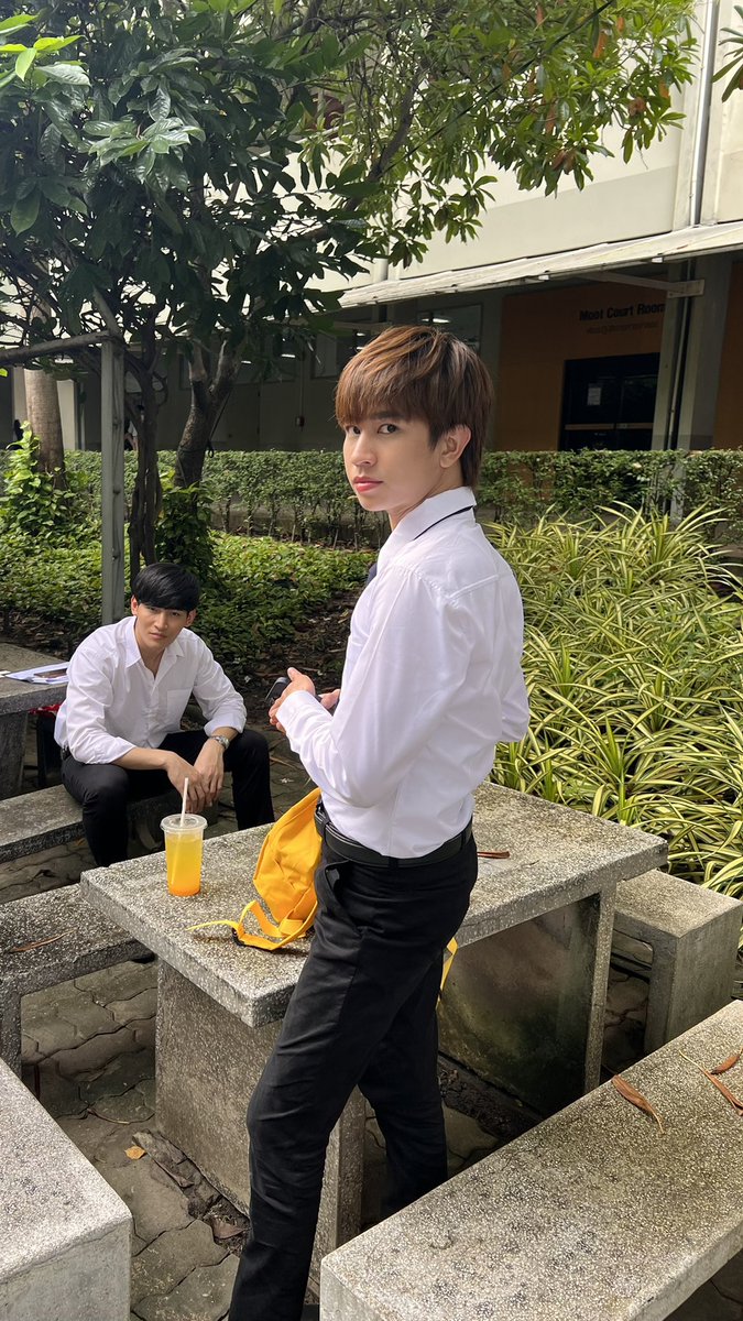 ohmflukeptbr's tweet photo. Mais atualizações dos bastidores de #เชือกป่านQ9

📷: Créditos aos proprietários originais.

#OhmFluke #โอห์มฟลุ้ค
#เจ้าแก้มก้อน #fluke_natouch 
#โอห์มไง #OhmThitiwat https://t.co/Xupnc0A4fR