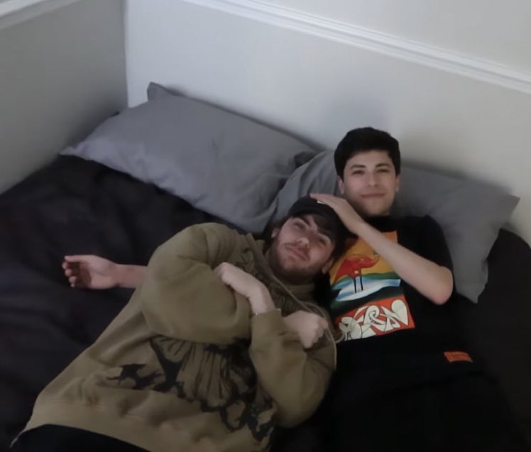 darlingshabit's tweet image. 