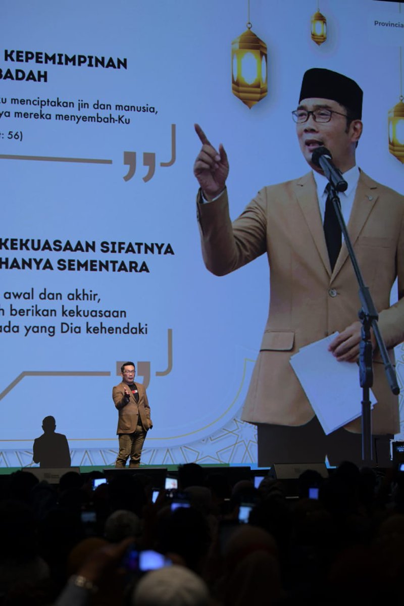 lia_endiani's tweet photo. Selamat ulang tahun kang @ridwankamil semoga Allah Swt selalu menyertai akang dan keluarga https://t.co/KpksDi2dq7