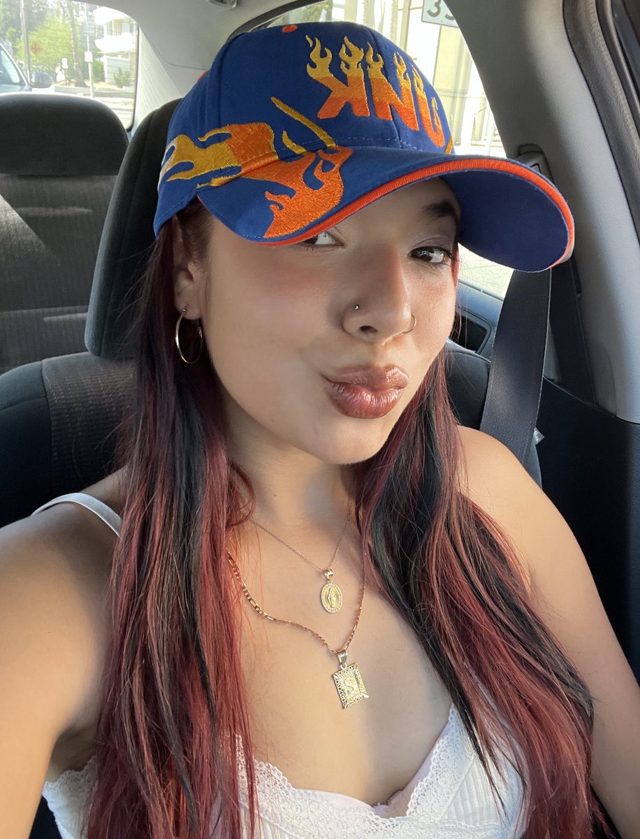 sammie 🥤 tweet media