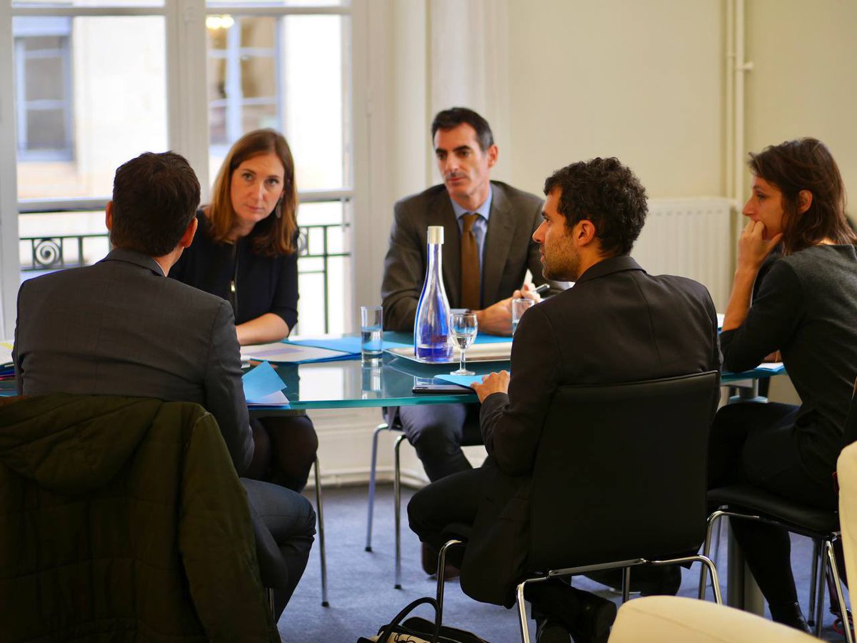 Échanges riches avec <a href="/AdeccoFrance/">Adecco France</a> sur les enjeux en matière de formation professionnelle dans le secteur de l'intérim. 

La France compte 2,4 millions d'actifs en contrat intérimaire : chacun d'entre d'eux doit pouvoir continuer à se former.