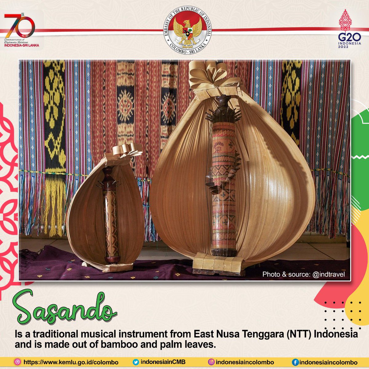 indonesiainCMB's tweet photo. The ‘Magical Sound of Sasando for the World’ concert was held in #LabuanBajo, East Nusa Tenggara, 🇮🇩, on Wednesday (September 28, 2022). #Sasando is a traditional musical instrument from East Nusa Tenggara Indonesia & is made out of bamboo & palm leaves. https://t.co/bLpsgE98GD