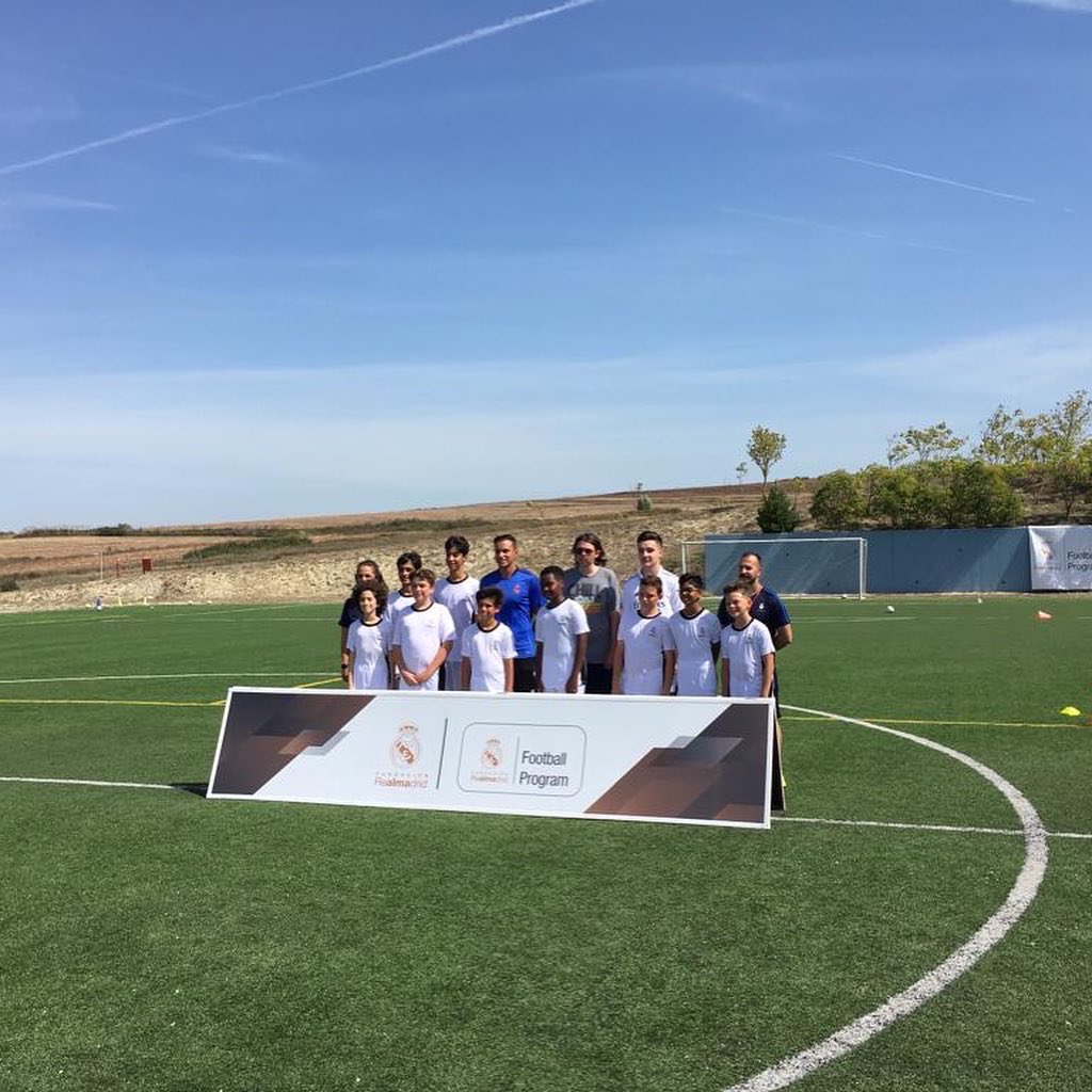 IICS1911's tweet photo. Real Madrid Foundation and coach Rodrigo Rojas running a football program on the weekends at the beautiful IICS Marmara campus! โฝ๏ธ๐๐พ
#IICS #LifeatIICS #IICSsince1911 #rmfistanbul #realmadrid https://t.co/StJE2MEZZN