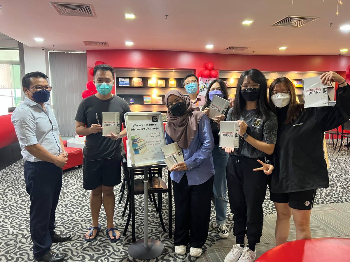 swinsarawaklib's tweet photo. Here are some of the photos taken on Day 1 of our Library Week ‘Discover your library’.
Come and join the crowd to discover more!
#libraryweek2022 #DiscoverYourLibrary
#swinburnesarawaklibrary #swinburnesarawaklibraryapp
#libraryapp #onlineresources #swinburnesarawak https://t.co/m7BOCgb8yq