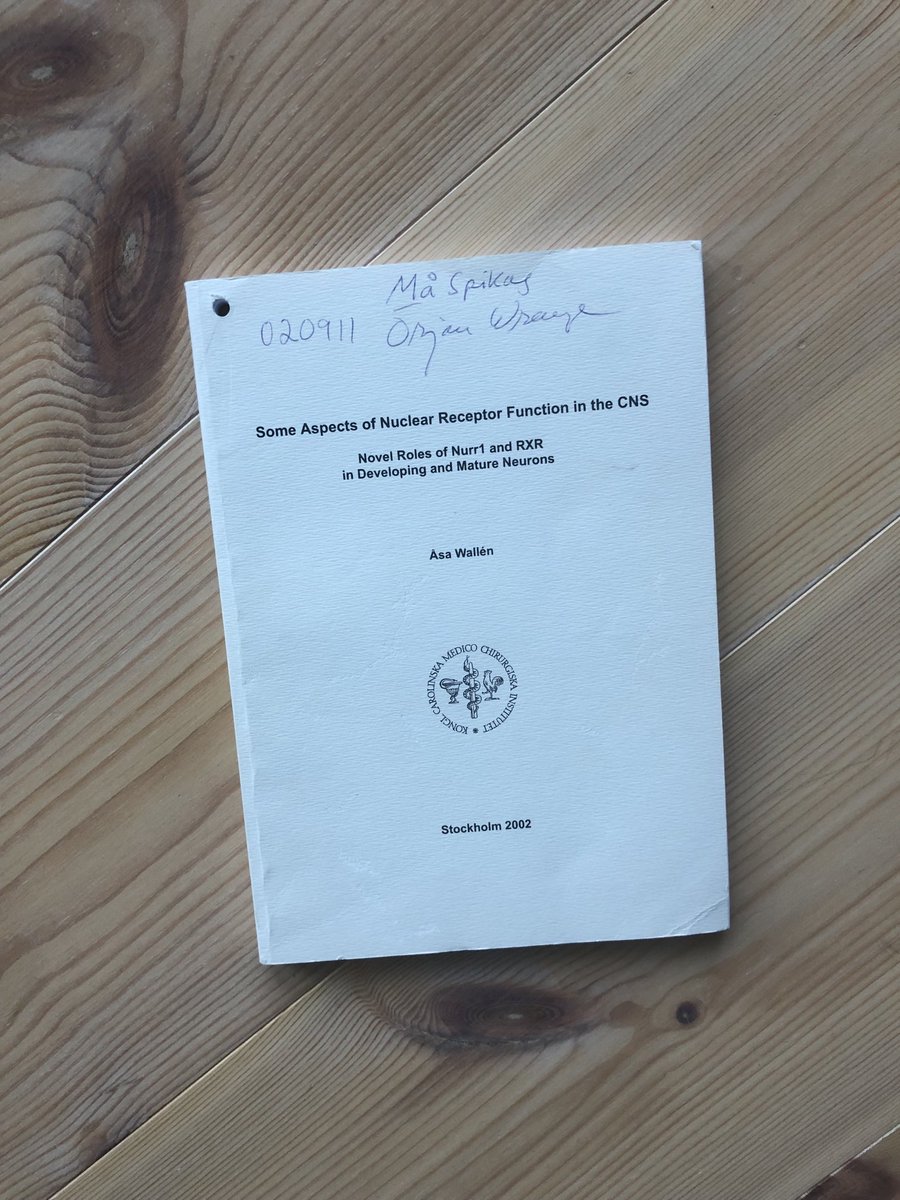 MackenzieLab1's tweet image. Today, Oct 4: 20 years since I defended my thesis at Karolinska Institutet! I remember how nervous I was but also the skill of the excellent faculty opponent, Kenneth Campbell, Ohio, who made it a nice event. Warmest thoughts to students defending their work today and every day!