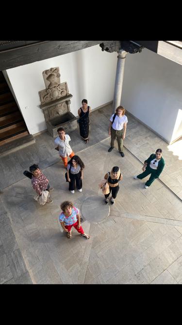 CSDanzaMalaga's tweet photo. La Universidad de Granada ha seleccionado a ocho artistas multidisciplinares, entre ell@s nuestra profesora de Danza Contemporánea Laila Tafur, para la II edición de "Los Tientos", un programa de residencias de creación de obras relacionadas con el flamenco. Bravo! #csdanza #UGR https://t.co/DbBPmB7gtf