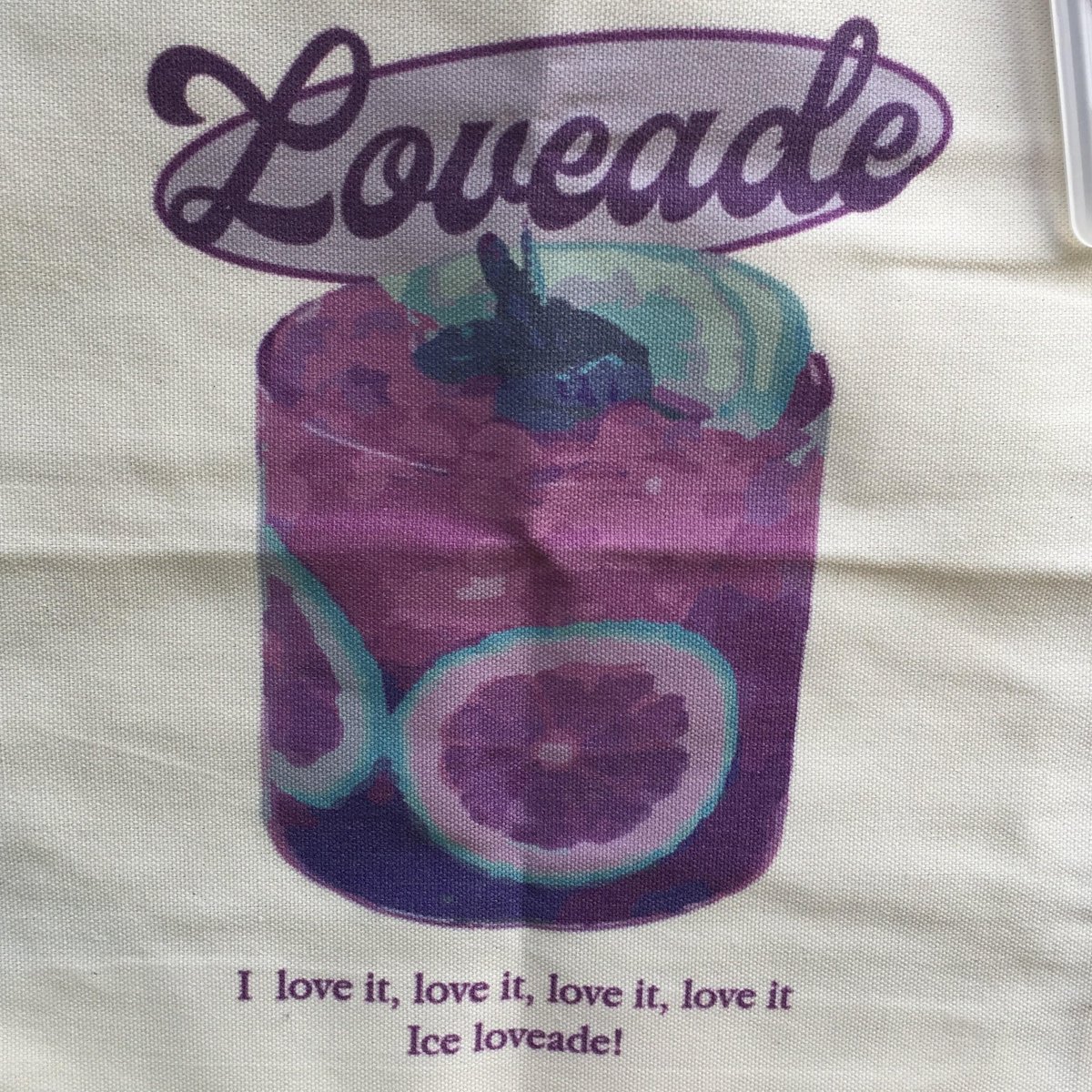 arvscart's tweet photo. » ✎ 『 to @pabiliumji | #rieceived 』
>> thank you so much for hosting the ga and for giving me the opportunity to have my own viviz totebag !! the design is so cute ++ the package safely arrived to me ^_^
✉️ :: #_arvsmail https://t.co/EYkiqm6jQy