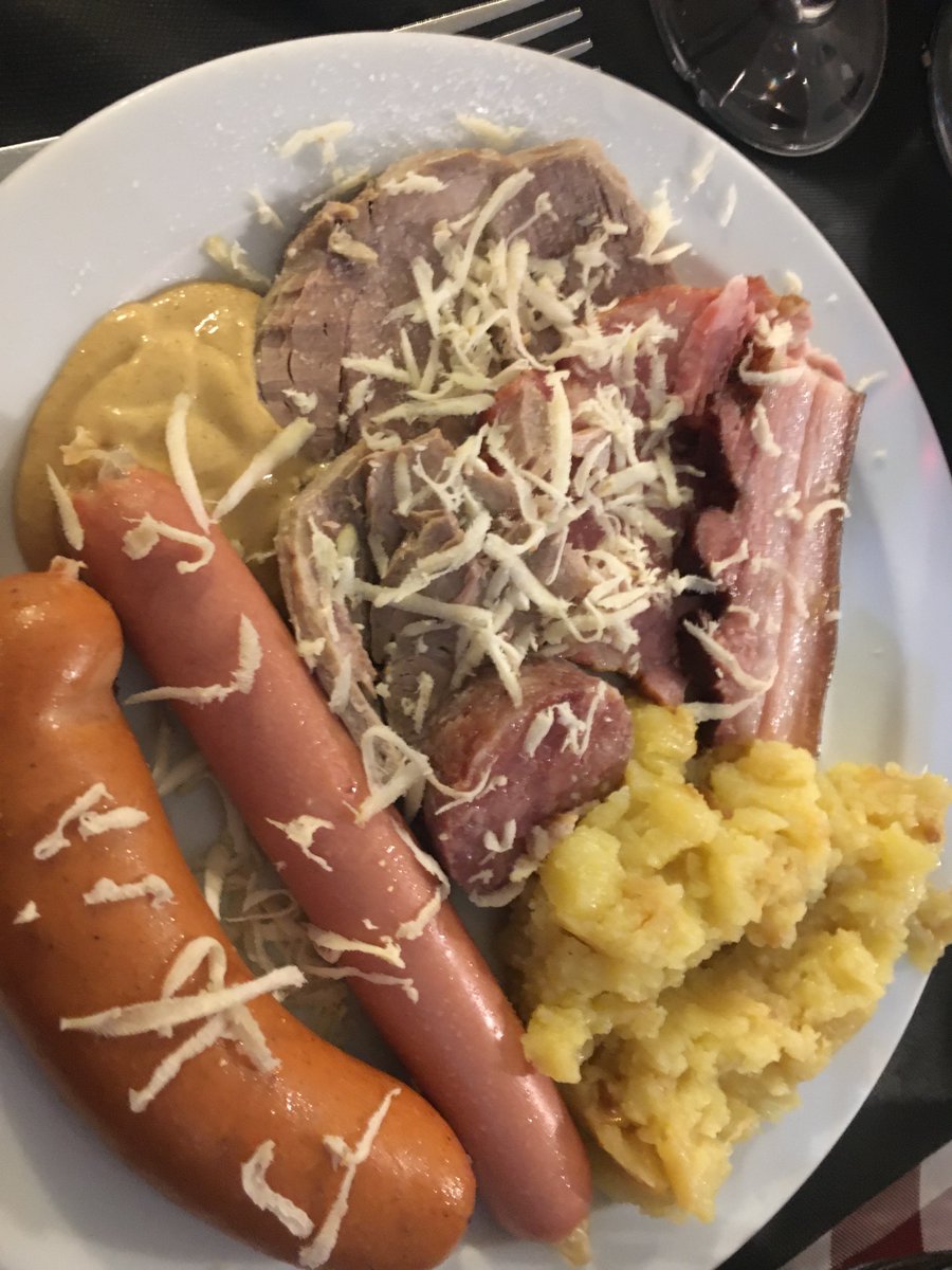 thewinetattoo's tweet photo. Before heading back to #paris tasted some terrific #orange #wine in city of #trieste #friuli @winewankers @CHARLIEWINES @pietrosd @winematcher using #NativeGrape #Vitovska and #Malvasia pairing perfectly with local #MittelEuropa cuisine at wonderful https://t.co/1Sg7IuqZpA https://t.co/ZWbwWxQhf2