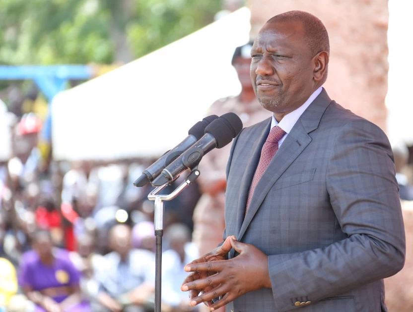 President Ruto moves to unite the country. President Dr. @WilliamsRuto pledges to work with all elected leaders irrespective of their political affiliations. He was speaking during his 1st visit to Nyanza on Sunday in Homabay. mygov.go.ke/index.php?act=… @MyGovKe @KenyaNewsAgency