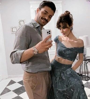 itsmeseyma's tweet photo. Nasil başladı                  nasıl devam 
                                🧿          Ediyo https://t.co/53Fn8DuisQ