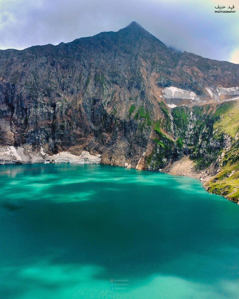 DiscoverpakTv's tweet photo. Ratti Gali Lake - Neelum Valley, Azad Kashmir, Pakistan.
Photo Credits: Fahad Haniff
#pakistan #naturephotography #dronephotography #rattigali #rattigalilake #naturepakistan #killermountain #kashmir #reflectionlake #portraitofpakistan #travellersofpakistan #DiscoverPakistan https://t.co/IjMkPczB08