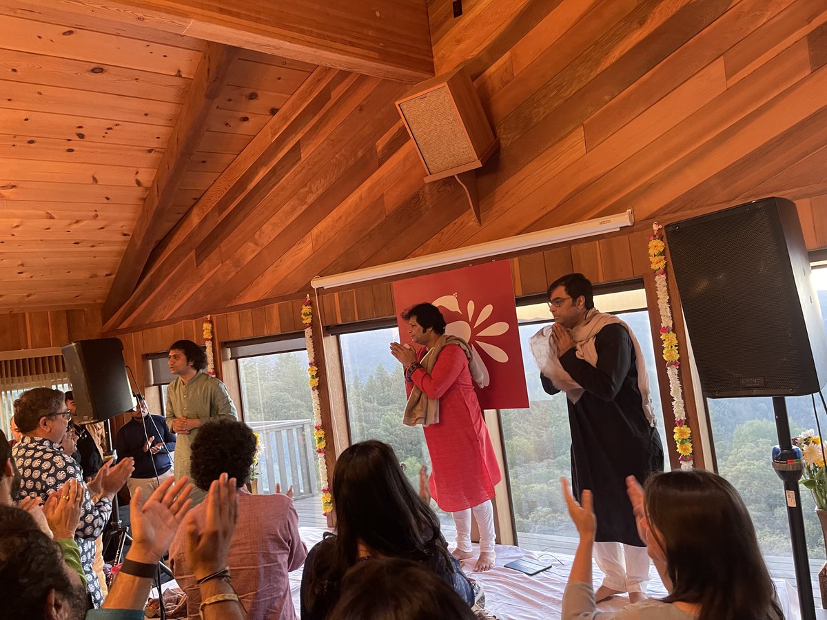 ICMAFoundation's tweet image. Thank you to everyone who attended the house concert yesterday. A special Thank you to our wonderful artists @chaurasia_rakesh @purbayanch @ojasadhiya who made this evening exceptionally beautiful &amp;amp; soulful and ICMA founders @maheshmkale and Purva for hosting.  #saath #icma