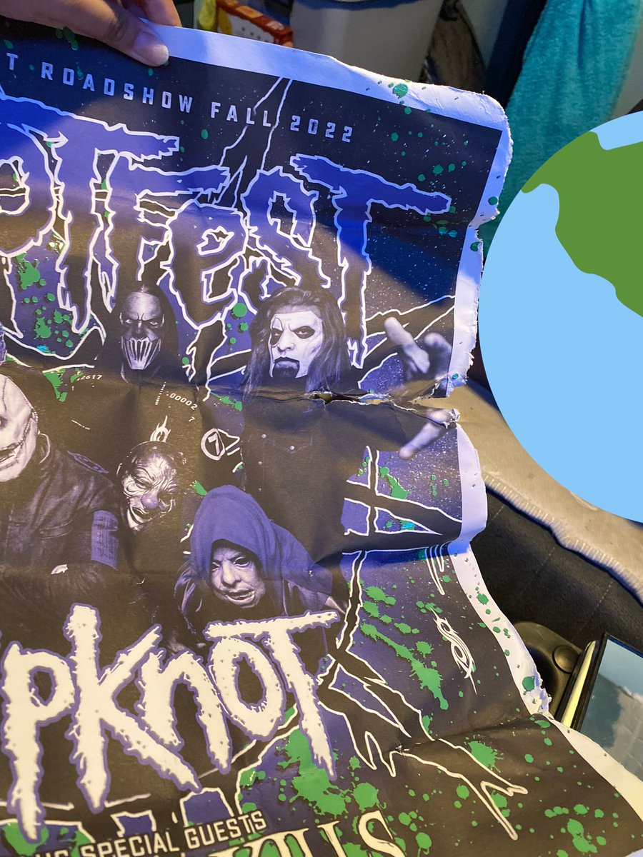 HORRORW00D's tweet photo. aftermath of the pit i am losing my mind
EVEN MY CUPS AND OTHER BAG WAS SQUISHED ITS SO FUNNY BUT ALSO 😭😭😭💔 https://t.co/rzVFSvNS0v