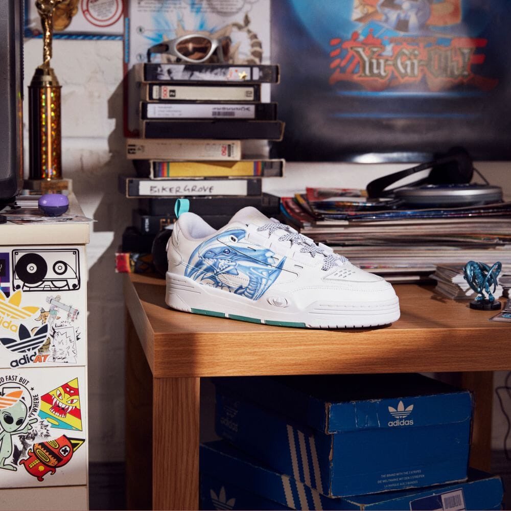 adidas スニーカー 遊戯王 コラボ ブラックマジシャン 遊戯 adidas スニーカー 遊戯王 コラボ ブラックマジシャン 遊戯