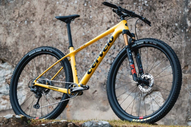 ✨Introducing the <a href="/cervelo/">Cervélo</a> ZHT-5✨
—
When Team Jumbo-Visma decided it was time to race XCO, they went to Cervélo for the answer. 

The ZHT-5 marks a new era for Cervélo and the team, as they go racing together. 

Check it out here: cervelo.com/en-US/bikes/zh…

#WeRide