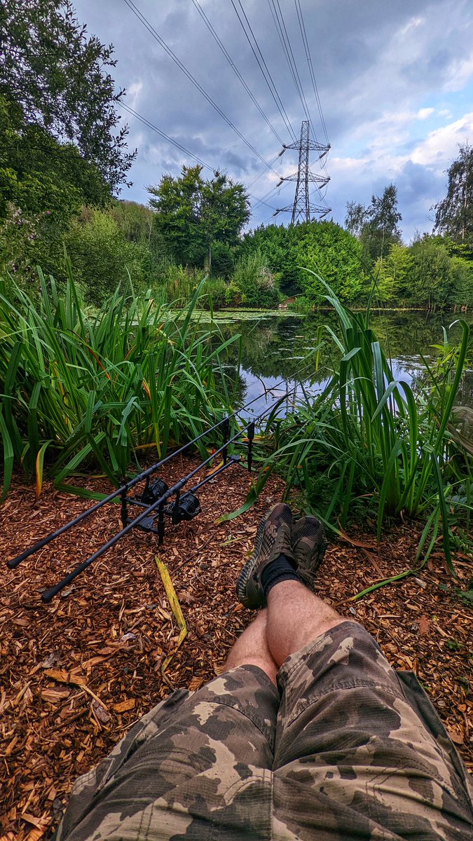 I feel like I'm the only carper that always seems to catch the bloody Tench!! 👀🐟 #fishing #carpfishing #carp #tench