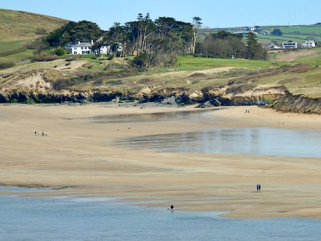 PADSTOW, CORNWALL. Lots of sand when the tide is out in the River Camel Estuary.