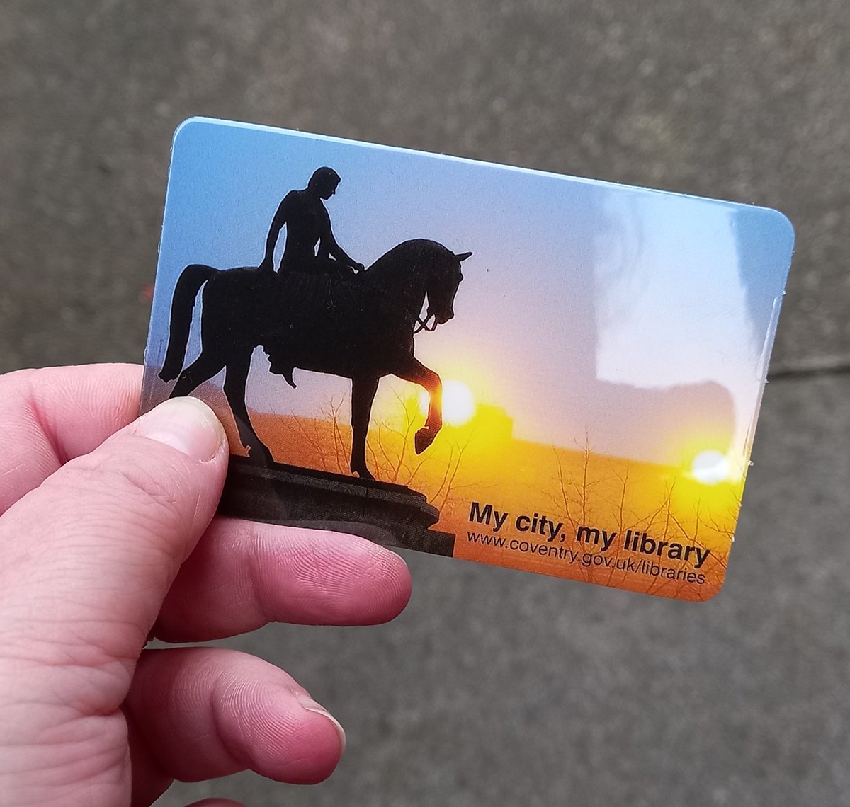 UK_Booklover's tweet photo. Happy #LibrariesWeek 🎉
Celebrate libraries and share a photo of your library card. This is #MyLibraryCard from #CovLibraries 🥰
@CILIPinfo @readingagency https://t.co/tjsdKYXmf2