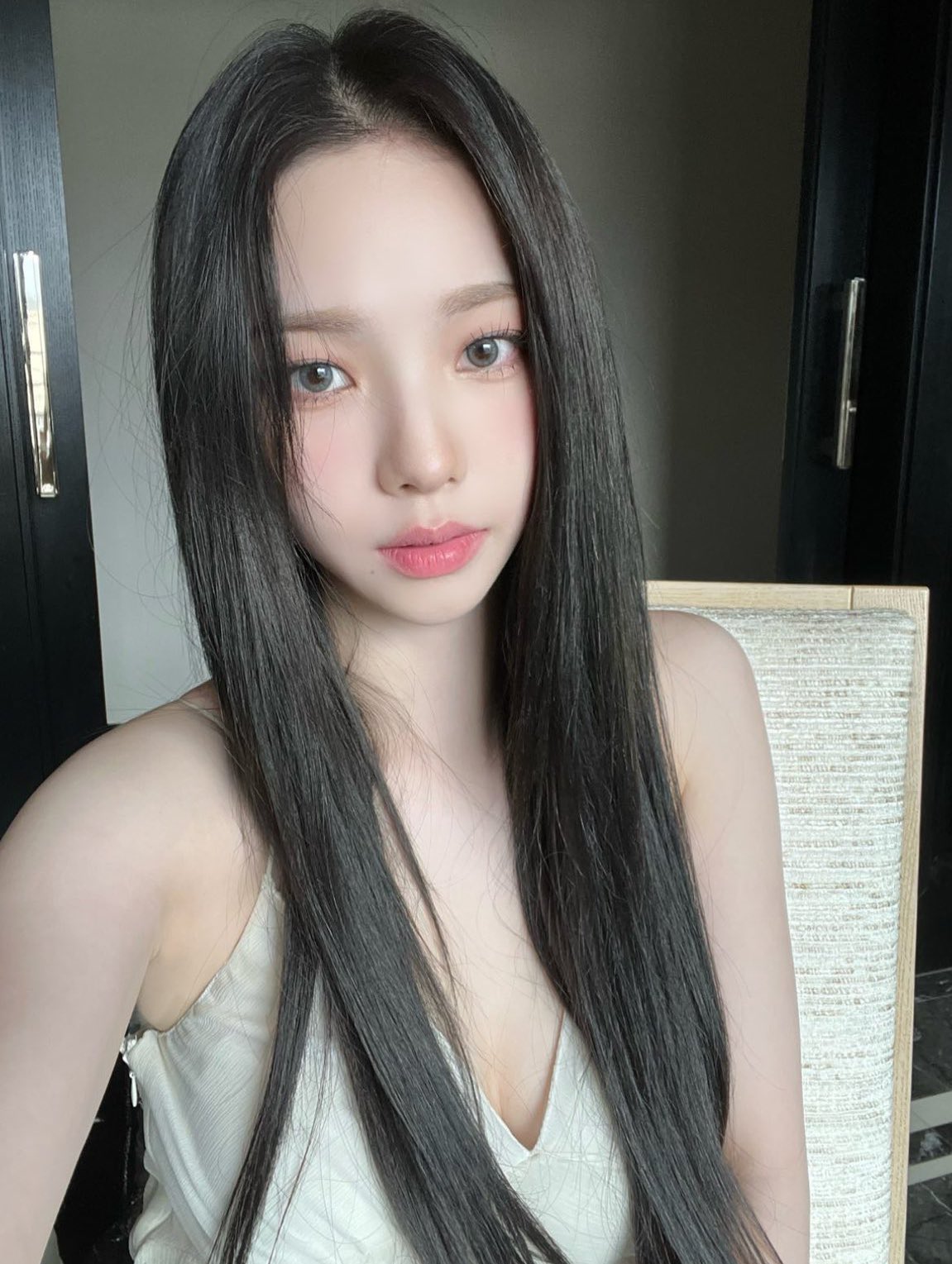 karina pics on Twitter "karina’s face card will never decline https