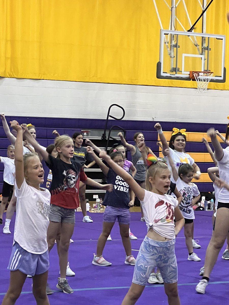 Youth Clinic day 1 was a success! 💜💛<a href="/BulldogLife_WHS/">Bulldog Life - WHS</a> <a href="/GoWHSAthletics/">WHS Athletics</a> <a href="/GoWHS_Flanigan/">Sara L. Flanigan - CAA</a>