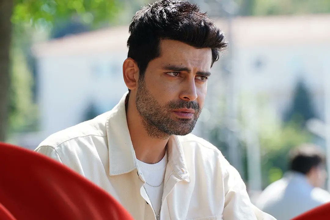 EMFCetkinlik's tweet photo. #Yazgı 2.bölüm başladı... #ErkanMeriç sevenler bugün de  ekran başında mıyız? https://t.co/wXhiXFvlQT
