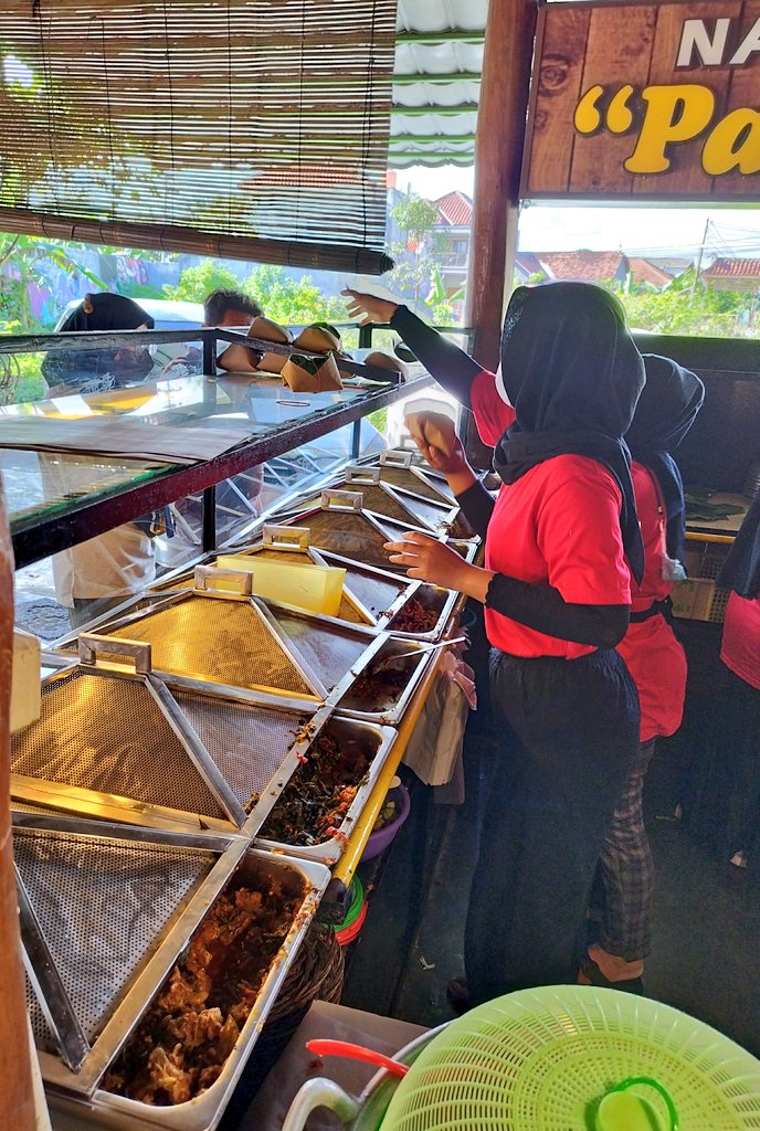 arieparikesit's tweet photo. Late lunch
#KelanaRasaJavaOverland Jogja https://t.co/14g1jOf1WX