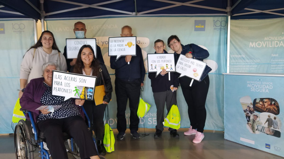 AspronaAlbacete's tweet photo. 🧓La I Feria Regional del Mayor de Castilla-La Mancha devuelve el protagonismo a las personas mayores.
🍀 Realizamos el taller de memoria Mayor Mente Mayor y presentamos el proyecto #REVISEP.
@plenainclusion_clm explicó los proyectos #Intercapacidades y #MiCasaUVC. https://t.co/D2qNUm0j5R