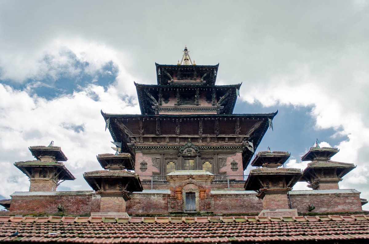 nepalminute's tweet photo. The temple is opened for devotees once in a year - that is on Mahanawami, the ninth day of Bada-Dashain
https://t.co/zttiqcpe8O

#NepalMinute #OutOfOrdinary #NM #Taleju #Dashain #MahaNawami https://t.co/pKT8JV6yrN