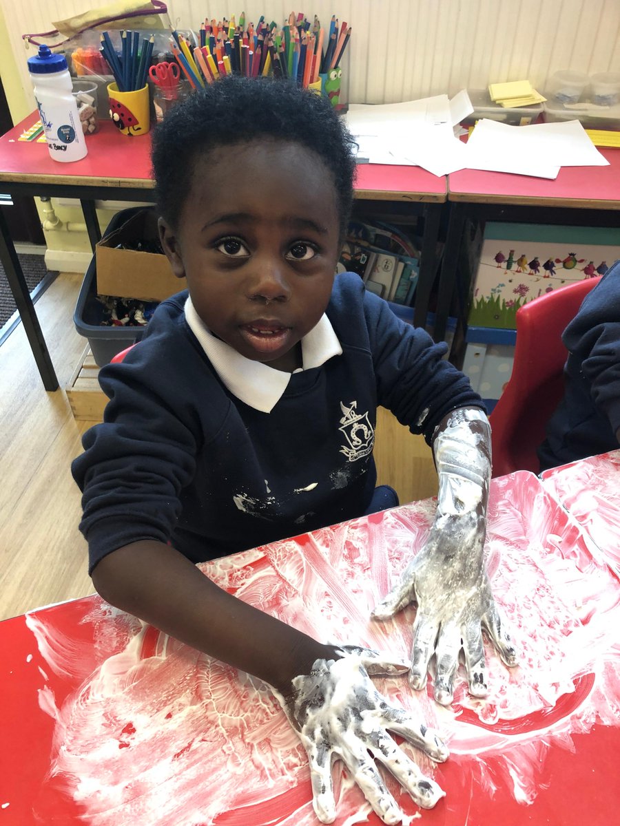 SJBWindsor's tweet photo. It's Super Science Tuesday, and the boys love nothing more than getting stuck in, especially when it involves mixing cornflour, water and food colouring. Join the #SJBscience #SJBfun in #SJBpreprep here: https://t.co/lacvaicGNp https://t.co/FQ3Y7NKP9Z