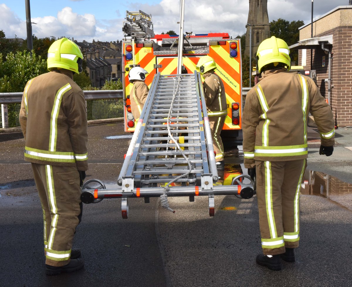 WYFRS's tweet image. Pumps, Ladders, ACTION 🔥

#TrainingExercise
