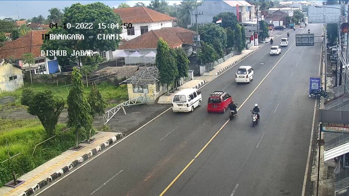 RadioElshinta's tweet photo. 15.13: RT @dishub_jabar : Pantauan arus lalin terkini di ruas jalan #Imbanagara #Ciamis 
#ElshintaNewsAndTalk
https://t.co/gboB9CUwAZ