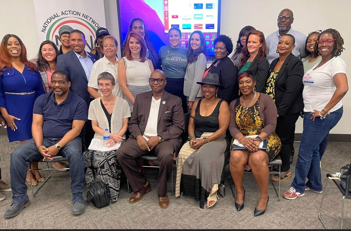 Saxe4Judge's tweet photo. Community Meeting with @NationalAction. Thank you, NAN for the opportunity to speak at this event.
#WhenWeVoteWeWin #VoteSaxe #Vote #Elections2022 #November8th #MidTerms2022 #CourtsMatter #Courts #Judicial https://t.co/ruABqQ2H3I