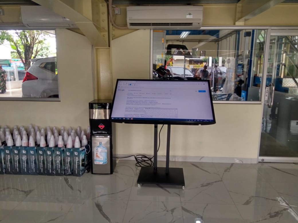 JakVisual's tweet photo. HTouch 155 @ Tiga Saudara Putri (Bengkel)
https://t.co/MSskmfiTpo
·
.
#monitorlayarsentuh #videowall #overlay #InteractiveFlatPanel #Videotron #papaninformasielektronik #promoOctober2022 #promo #diskon #infodiskon #infopromo https://t.co/AKRzVMepQE