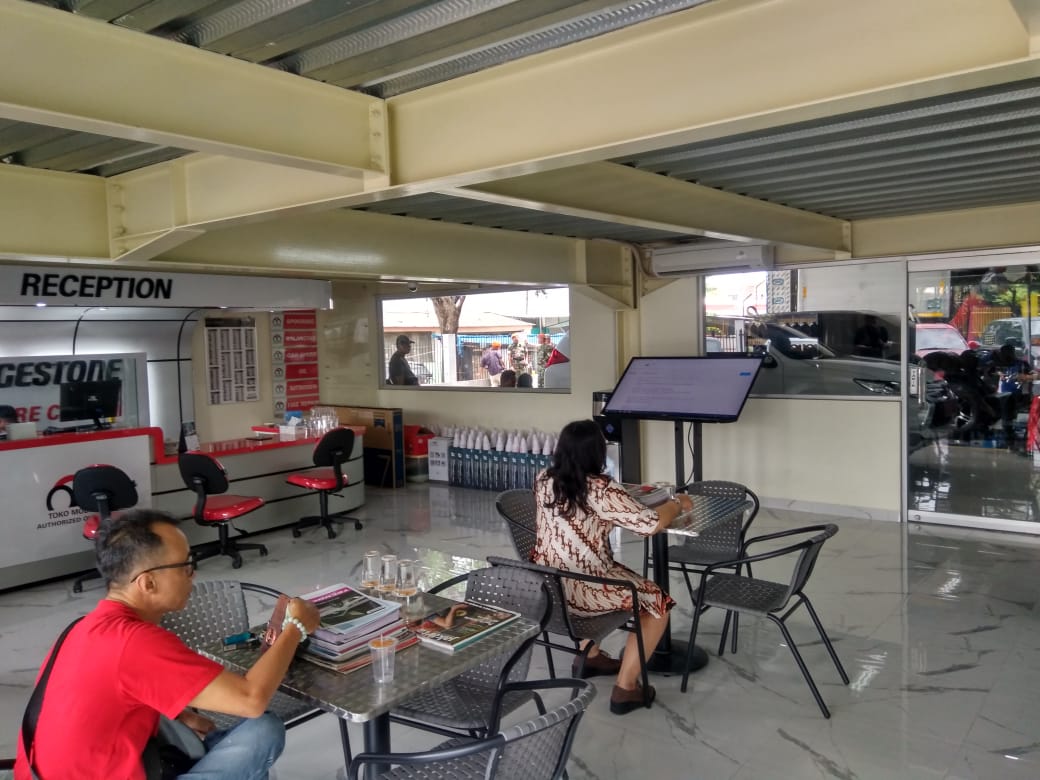 JakVisual's tweet photo. HTouch 155 @ Tiga Saudara Putri (Bengkel)
https://t.co/MSskmfiTpo
·
.
#monitorlayarsentuh #videowall #overlay #InteractiveFlatPanel #Videotron #papaninformasielektronik #promoOctober2022 #promo #diskon #infodiskon #infopromo https://t.co/AKRzVMepQE