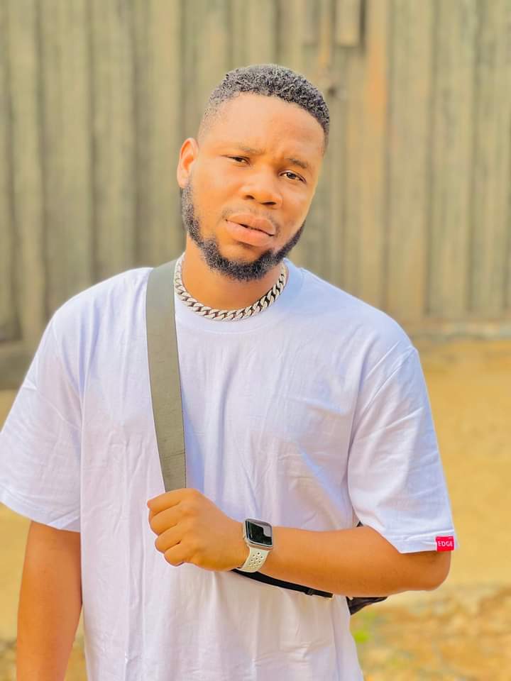 FocusKingsley's tweet photo. +1✌️ birthday blessings 🎂 https://t.co/MyJiTxcTlN