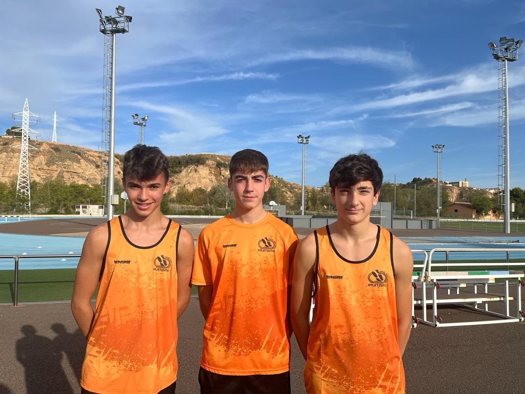 FragaAyto's tweet photo. 🏃 El #deporte en #Fraga está en uno de sus mejores momentos 👏👏

Tres atletas de @AtletismoFraga formarán parte de Selección Aragonesa Sub16 el próximo fin de semana en Campeonato de España de selecciones autonómicas

✅Pol Piñol. Peso
✅Iker Blanes. Altura
✅Jaume Royes. 4x100 https://t.co/VQLyPRlU2y