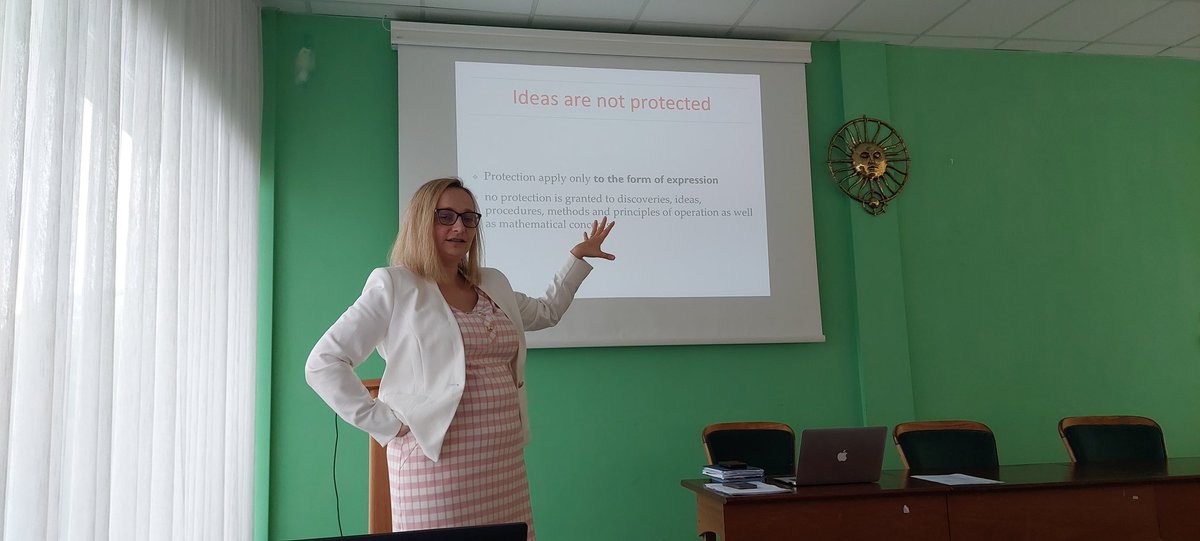 SueliBrodin's tweet photo. A fascinating presentation by Dr.  KatarzynaKrupa-Lipinsky on IPR Law @DiosiProject @AllianceYufe University of Torún, Poland https://t.co/1qNye7Mna5