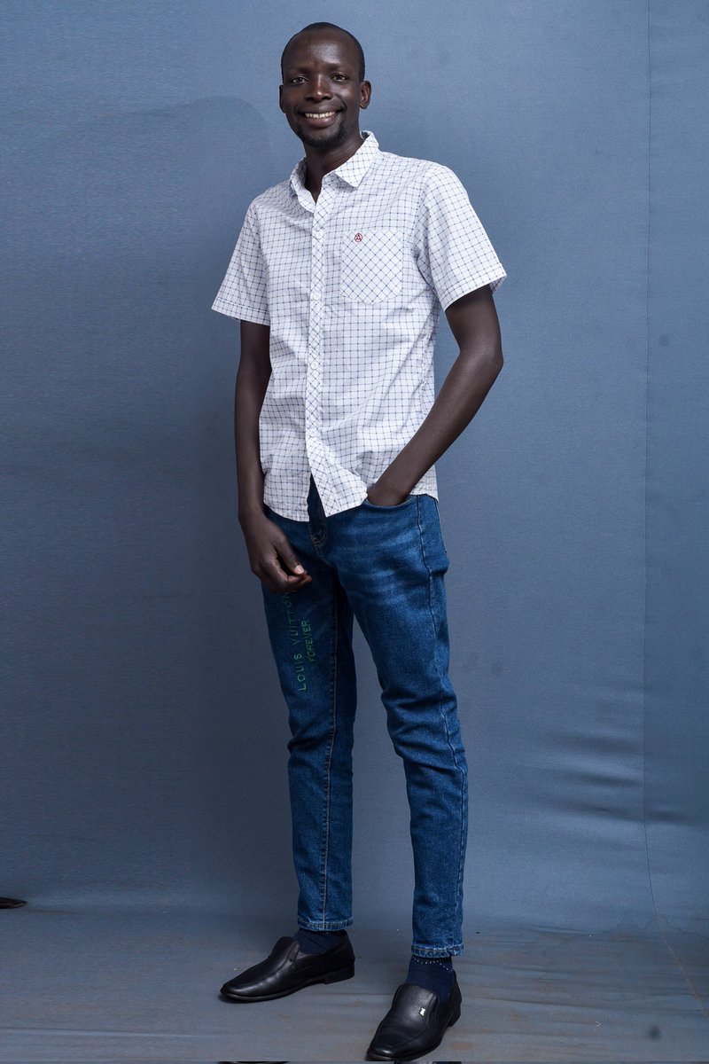 MonePaco's tweet photo. Clear Tuesday As We Celebrate Baby Of The WeeK Mr. OJARA STEV CHARLES Founder & CEO Of New World photography Gulu.
#NeworldPhotograpyGulu
#Spragga'S Jumper @70K T-shirt@35K Vest@35K https://t.co/89iLbOU2bF