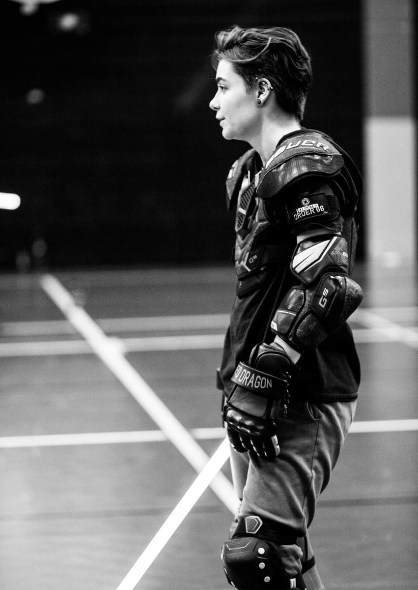 Roddy_WLK's tweet photo. Sport atypique 

@GuardiansCannes 

#lightsaber #starwars #cannes #sport #sabrelaser #saber #sith #jedi #darkside #lightside #lightsaberacademy #lightsaberschool #ffe #escrime #ffescrime #elegantweapons #academiesabrelaser #saberforge #martialarts #maytheforcebewithyou https://t.co/ySXt2enCYA