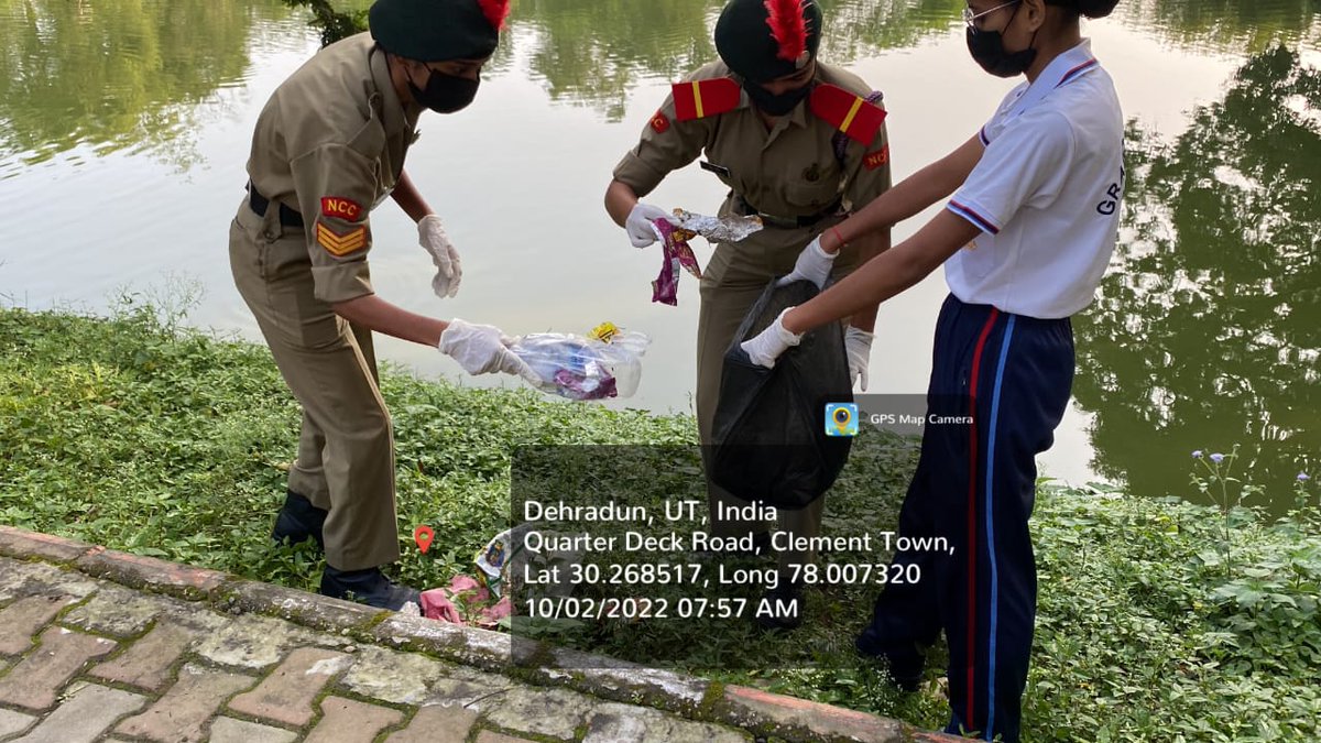 graphicerancc's tweet photo. An awareness campaign"Puneet Sagar Abhiyaan"was conducted on occassion of World Ocean Day by Graphic Era NCC.On 02/10/22 cadets of 11 UK Gls Bn from GEDU and GEHU along with APS Celment Town took part in this drive.@graphicerancc @HQ_DG_NCC @YouthBhoomi @BhoomiYouth @GirlsDoon https://t.co/MeJV4HkHBF
