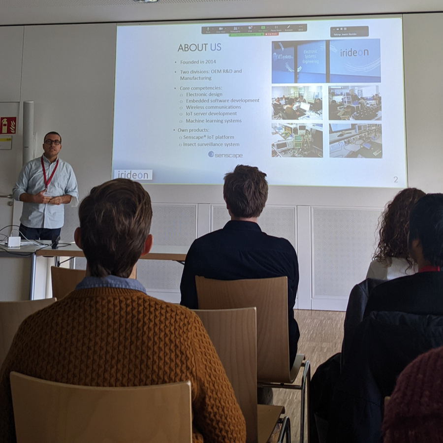 IDAlertproject's tweet photo. Next, João Encarnação presents #Irideon, one of our hardware partners. With #MachineLearning and #IoT solutions, their sensors provide an abundance of data that can be applied to the field. 
#IDAlertProject https://t.co/wZmvR7bsnj