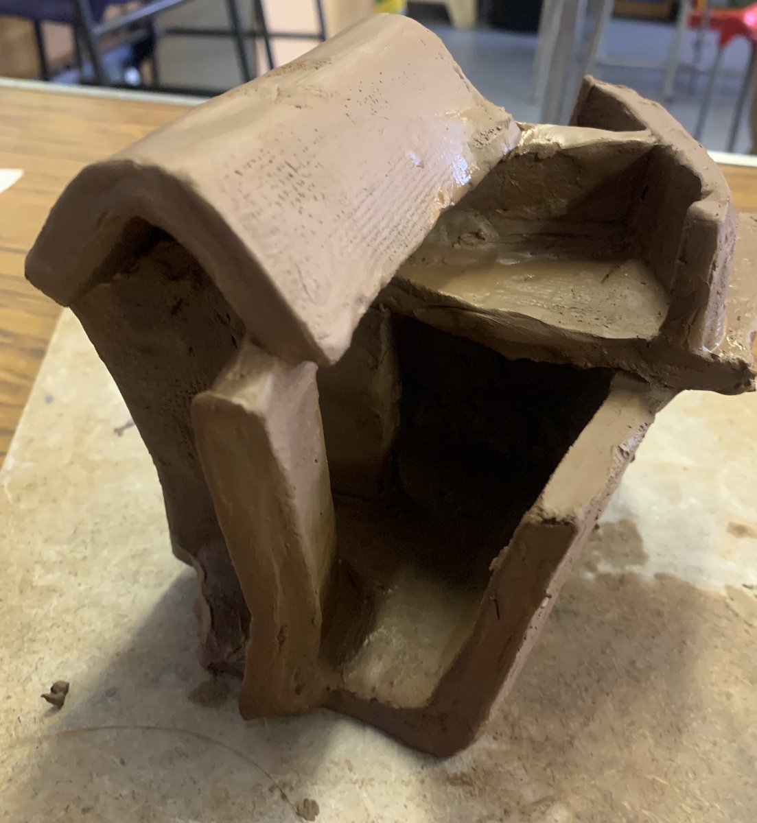 nataliedeanepow's tweet photo. Working 1-1 with a pupil for regular support sessions - make first philosophy- great architectural shapes in clay #makefirst @Battyeford @NSEAD_Sophie @accessart #clay #crafts #ceramics #architecture #wip https://t.co/ADzKYByrkk
