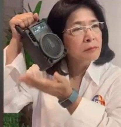 vava504's tweet photo. อย่าเสนอตัว มาเป็นนายกนะ ตรูกลัว คน ปญอ.ปึกเกิ้น  #ไปศึกษาให้มากกว่านี้นะป้า https://t.co/HAd1evYb6V