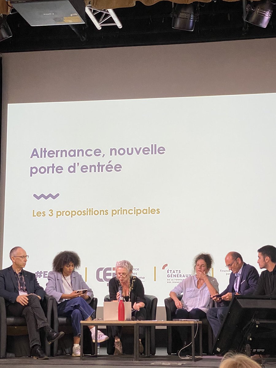 Aux États généraux de la Formation et de l’Emploi des jeunes journalistes #EGFEJJ Restitution et recommandations des groupes de travail de la <a href="/CEJournalisme/">Conférence des Écoles de Journalisme</a> par <a href="/c_vanmerris/">Corinne Vanmerris</a> de l’<a href="/ESJLille/">ESJ Lille</a>