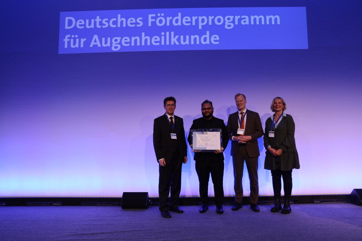 Gesundheit Bayer (@gesundheitbayer) on Twitter photo #DOG2022: Am Freitag wurde die Auszeichnung mit dem Deutschen Förderprogramm für #Augenheilkunde von <a href="/BayerPharma/">Bayer | Pharmaceuticals</a> für die Jahre 2021 & 22 verliehen. Wir gratulieren Sumit Biswas (Marburg) & Dr. Anne Wolf (Köln). Mehr zu den geförderten Projekten: bit.ly/3Cs5XPM #DOG2022: Am Freitag wurde die Auszeichnung mit dem Deutschen Förderprogramm für #Augenheilkunde von <a href="/BayerPharma/">Bayer | Pharmaceuticals</a> für die Jahre 2021 & 22 verliehen. Wir gratulieren Sumit Biswas (Marburg) & Dr. Anne Wolf (Köln). Mehr zu den geförderten Projekten: bit.ly/3Cs5XPM