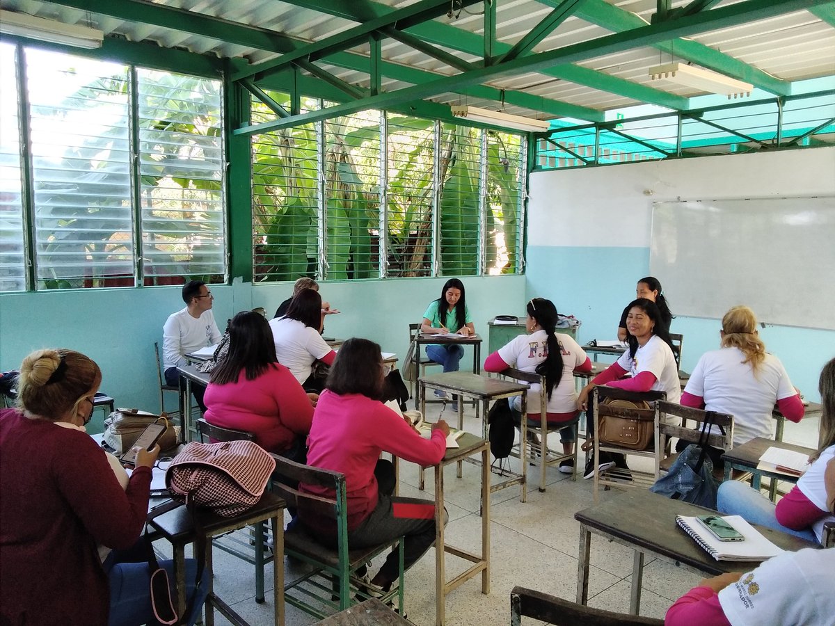 #3Sep Centro Local de Investigación Formación Socializando con el equipo de Gestión,ULGU-UNEM, Coord de Educación Alcaldía el Plan Nacional de Formación Juntos por la Educación del Futuro 2021-2022 @MPPEDUCACION <a href="/leoalvacabrera/">Prof. Leonardo Alvarado</a> @saclarigue <a href="/CRIFPMA/">CRIFPMA</a> <a href="/crifpma2/">OBSERVATORIO EDUCATIVO CRIFPMA</a> #AraguaEsEducacion