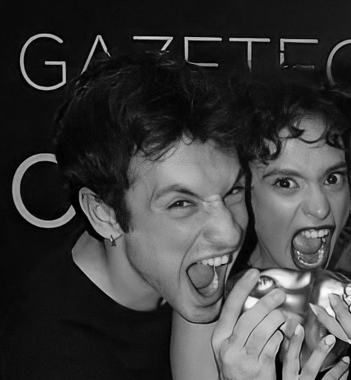 — shine bright like a diamond..🌟 tüm ekibimizi tebrik ederiz.♥️

#Tozluyaka #ZeyÇağ